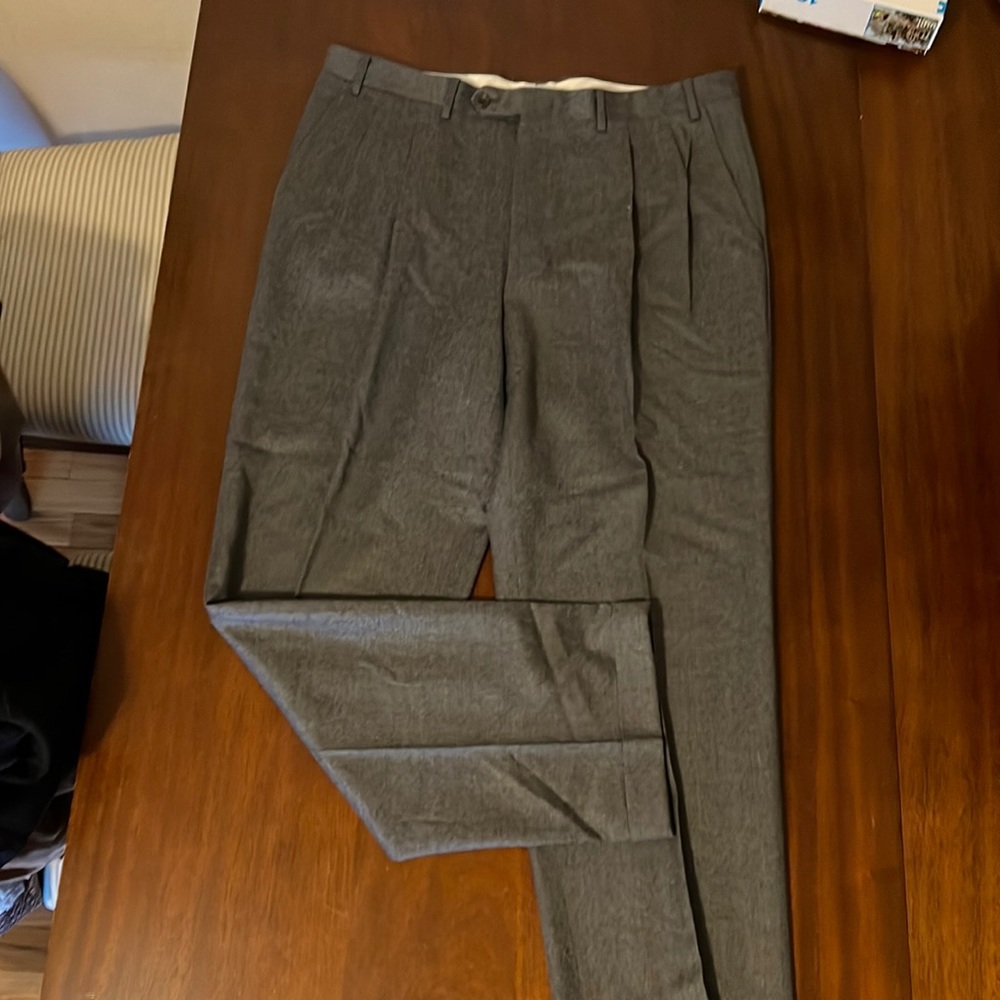 Canali wool trousers. Like new condition. Grey. 100% Wool. Made in Italy